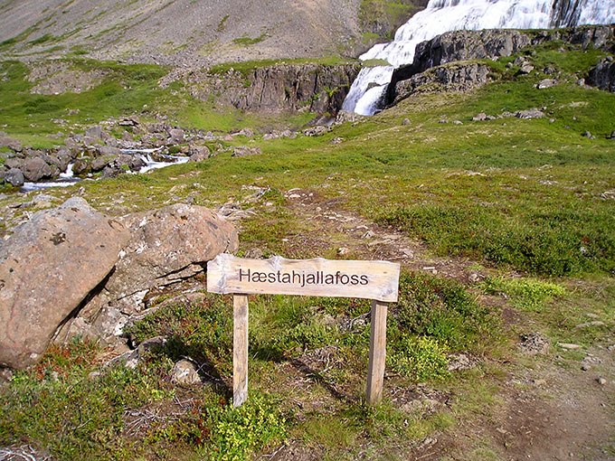 Hæstahjallafoss