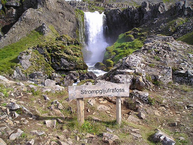 Strompgljúfrafoss